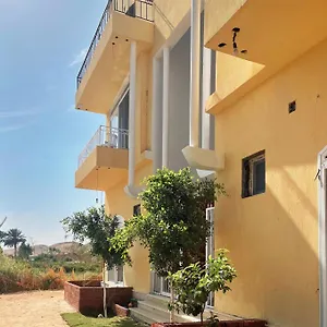Karima House Guest house