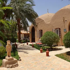 Sekhmet Retreat Centre Pensión